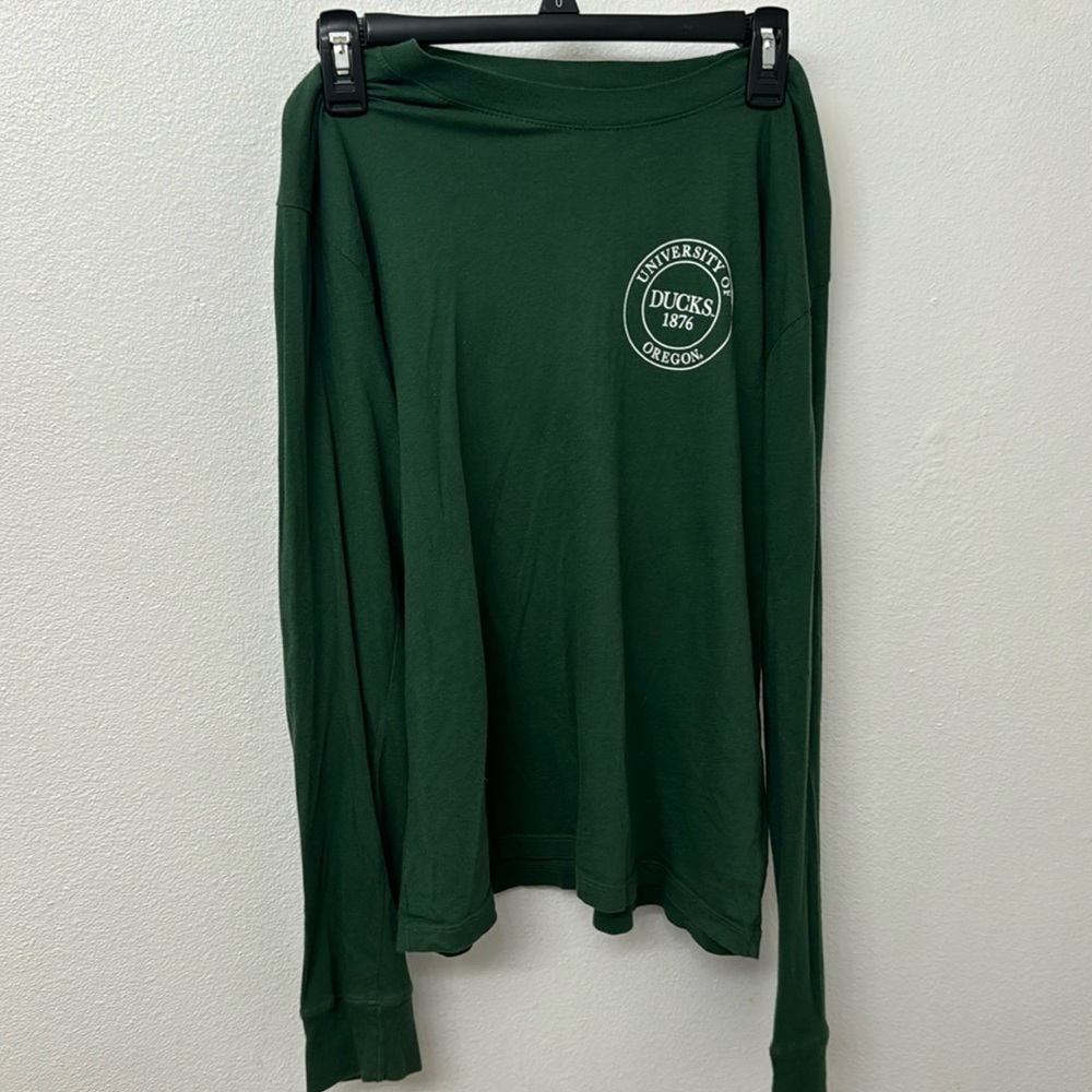 Collegiate outfitters long sleeve Oregon ducks
